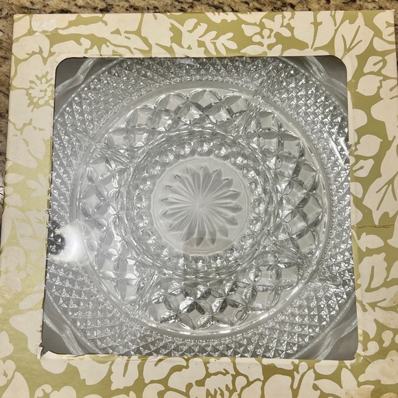 Vintage Anchor Hocking Glass Relish Tray, still in box - Picture 2 of 2